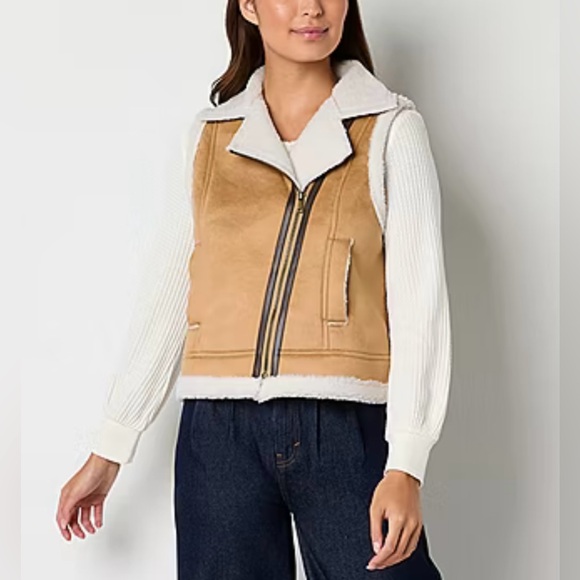 Frye & Co. Tan Faux Fur Full Zip Teddy Vest - Picture 1 of 11